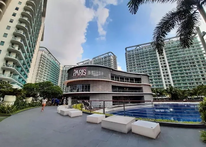 Apartahotel Azure Urban Residences 2-br Balcony Amenity View By Casa Rafael