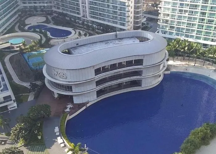 Apartahotel Azure Urban Residences 2-br Balcony Amenity View By Casa Rafael